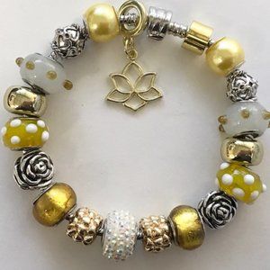 European Style Charm Bracelet with Murano Glass Beads 8.5" long Snap Clasp